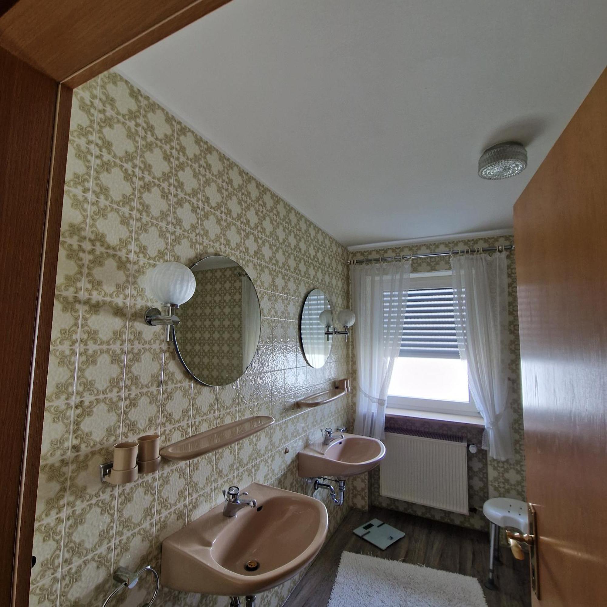 Ferienwohnung Mawitha Roth  Buitenkant foto